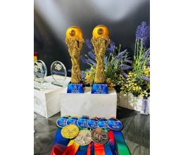 Cup trao giải cho môn bida